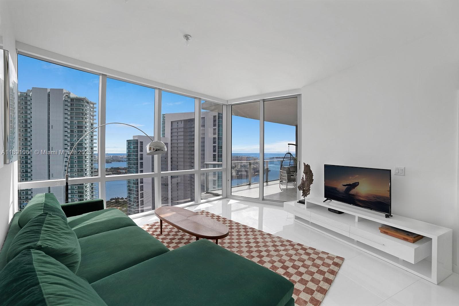Paramount Miami Worldcenter Unit 4403 condo for sale at 851 NE 1st Ave # 4403, Miami FL 33132
