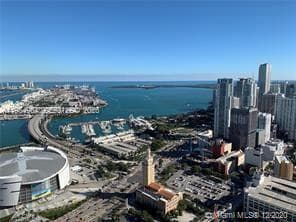 Paramount Miami Worldcenter Unit 4911 condo pending at 851 NE 1st Ave # 4911, Miami FL 33132