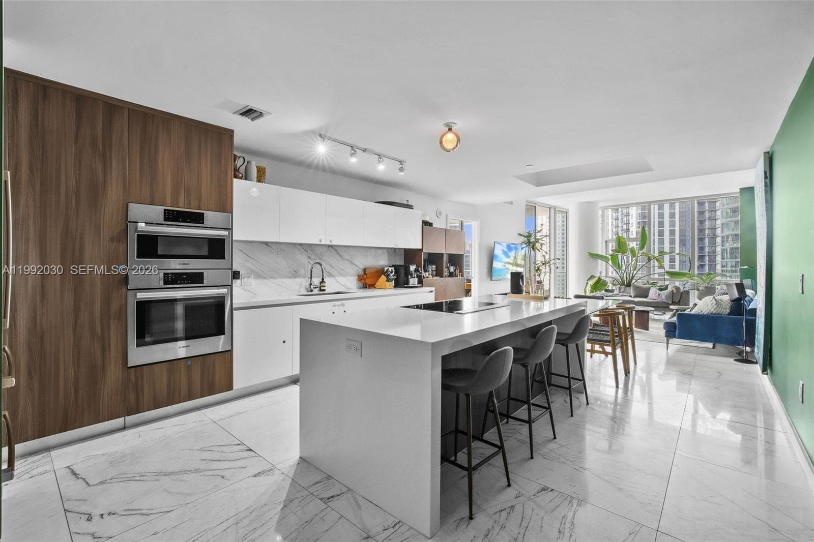 Paramount Miami Worldcenter Unit 3211 condo for sale at 851 NE 1st Ave # 3211, Miami FL 33132