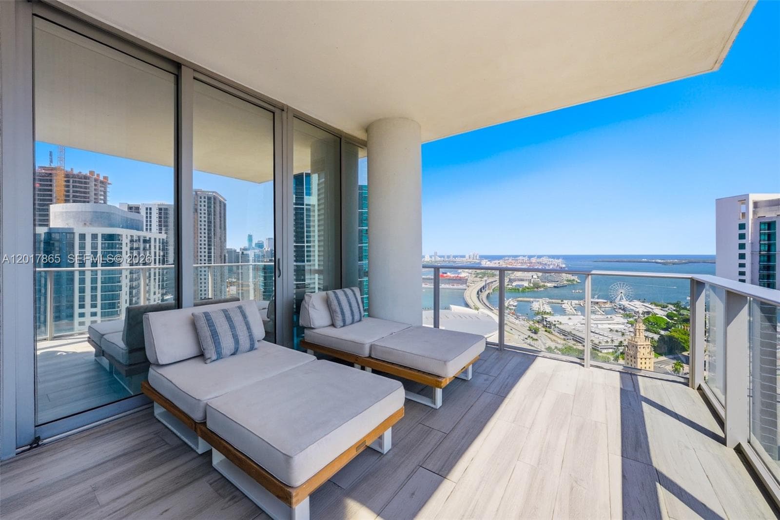 Paramount Miami Worldcenter Unit 3711 condo for sale at 851 NE 1st Ave # 3711, Miami FL 33132