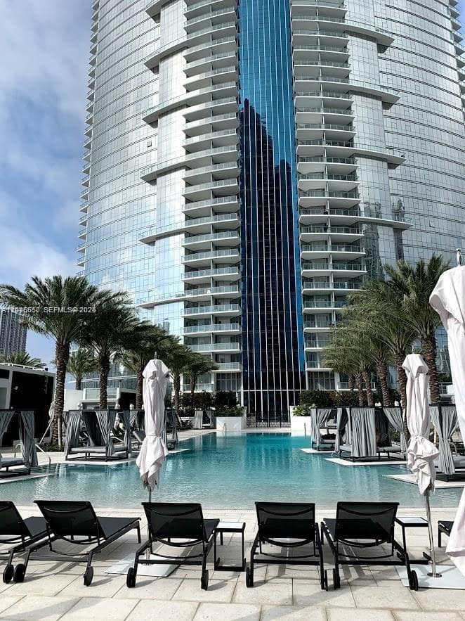Paramount Miami Worldcenter Unit 2702 condo for sale at 851 NE 1st Ave # 2702, Miami FL 33132