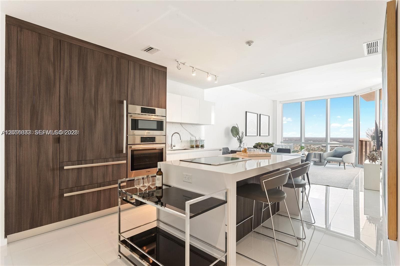 Paramount Miami Worldcenter Unit 4106 condo for sale at 851 NE 1st Ave # 4106, Miami FL 33132