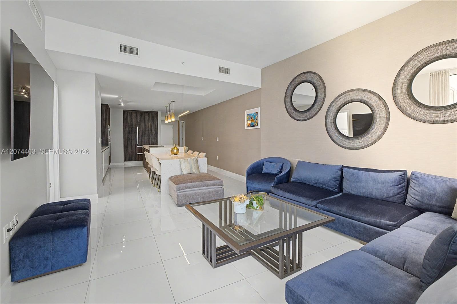 Paramount Miami Worldcenter Unit 3301 condo for rent at 851 NE 1st Ave # 3301, Miami FL 33132