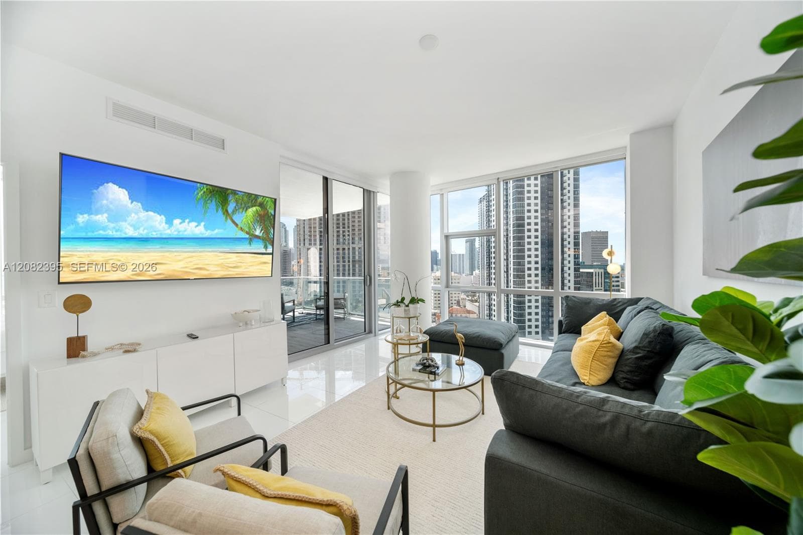 Paramount Miami Worldcenter Unit 2011 condo for rent at 851 NE 1st Ave # 2011, Miami, FL 33132