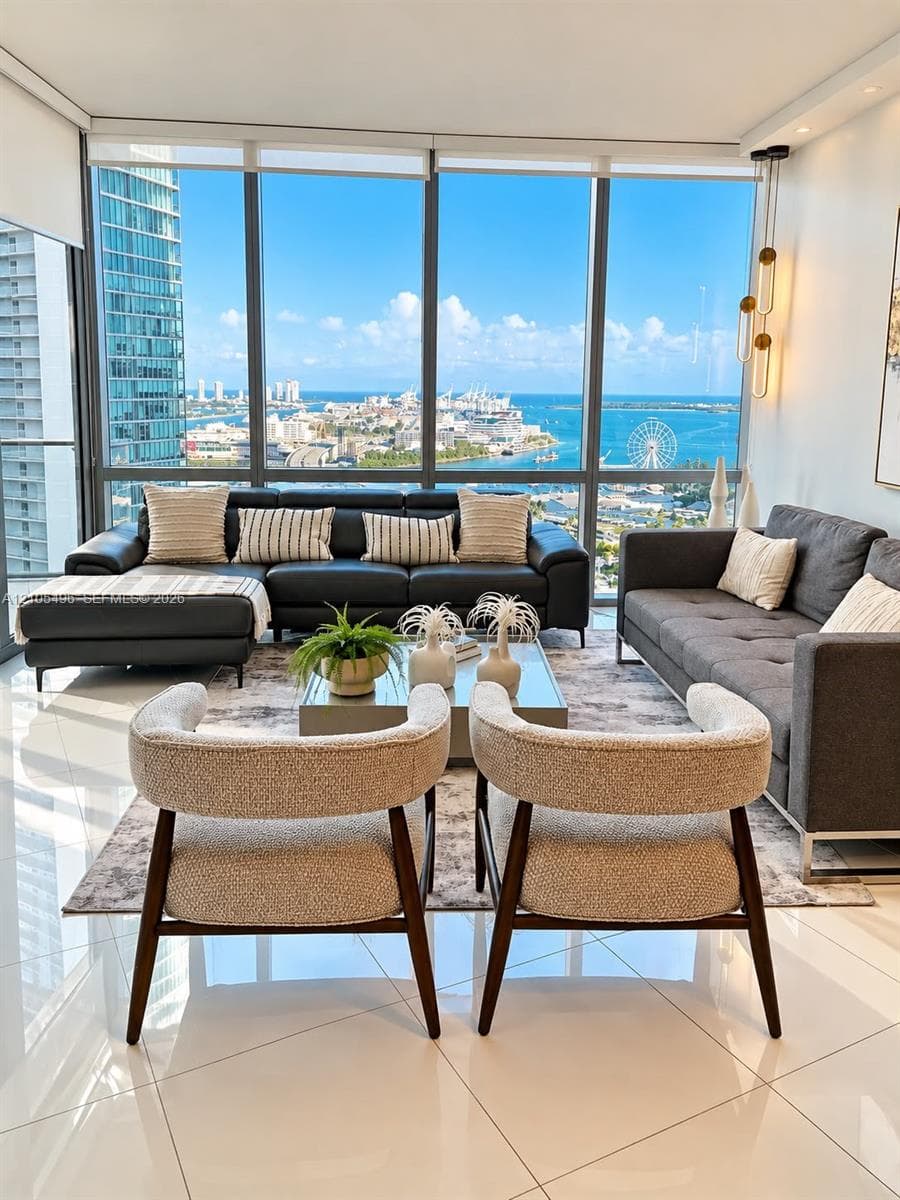 Paramount Miami Worldcenter Unit 2309 condo for rent at 851 NE 1st Ave # 2309, Miami, FL 33132