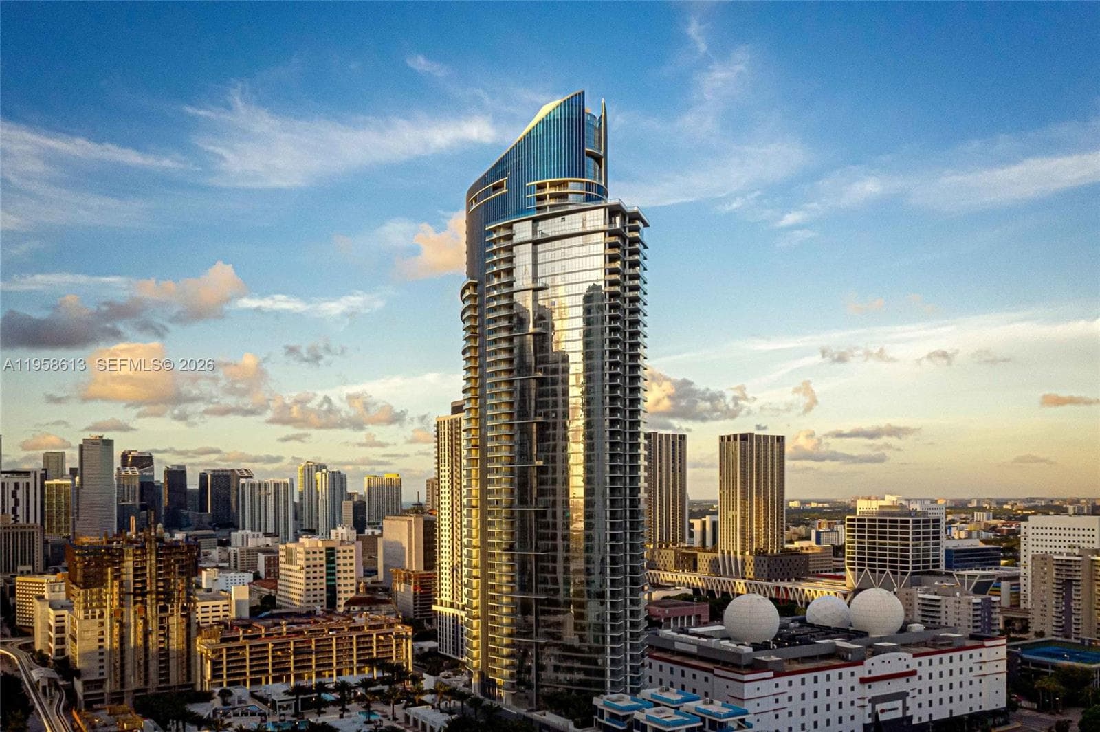 Paramount Miami Worldcenter Unit 811 condo rented at 851 NE 1st Ave # 811, Miami FL 33132