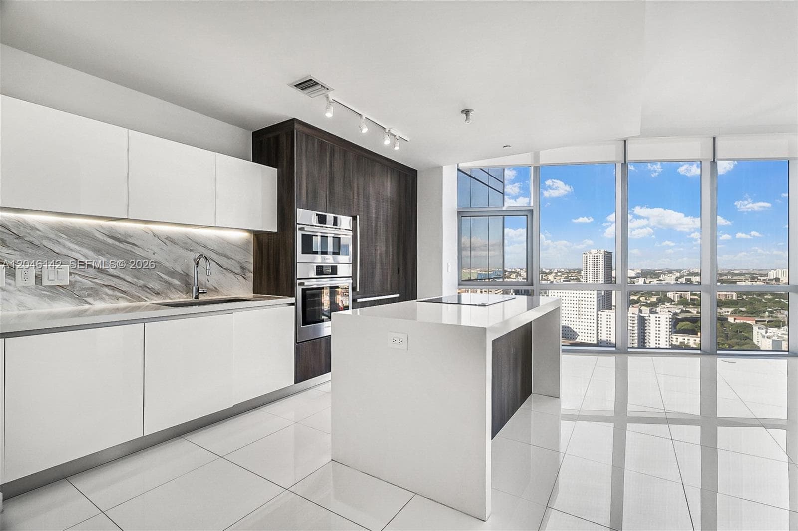 Paramount Miami Worldcenter Unit 2802 condo rented at 851 NE 1st Ave # 2802, Miami FL 33132