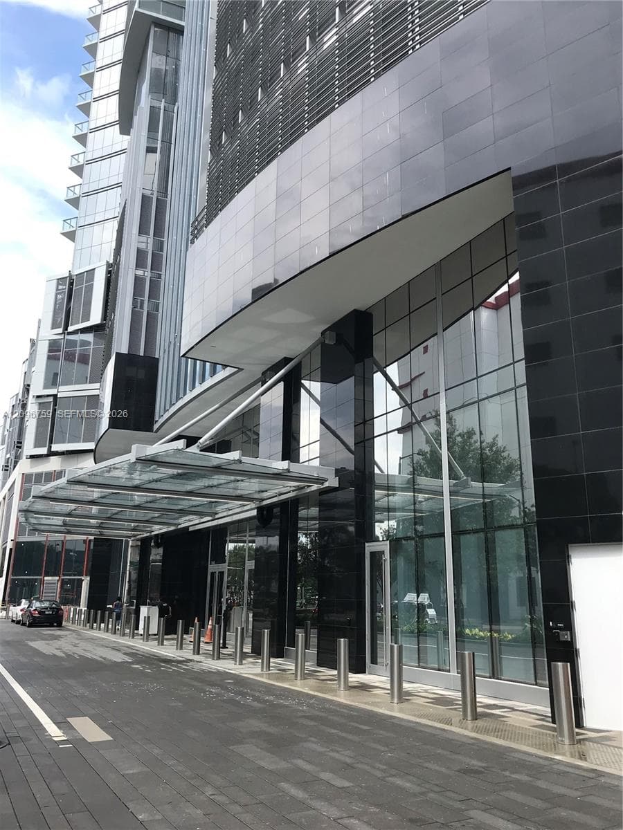 Paramount Miami Worldcenter Unit 2104 condo for rent at 851 NE 1st Ave # 2104, Miami, FL 33132