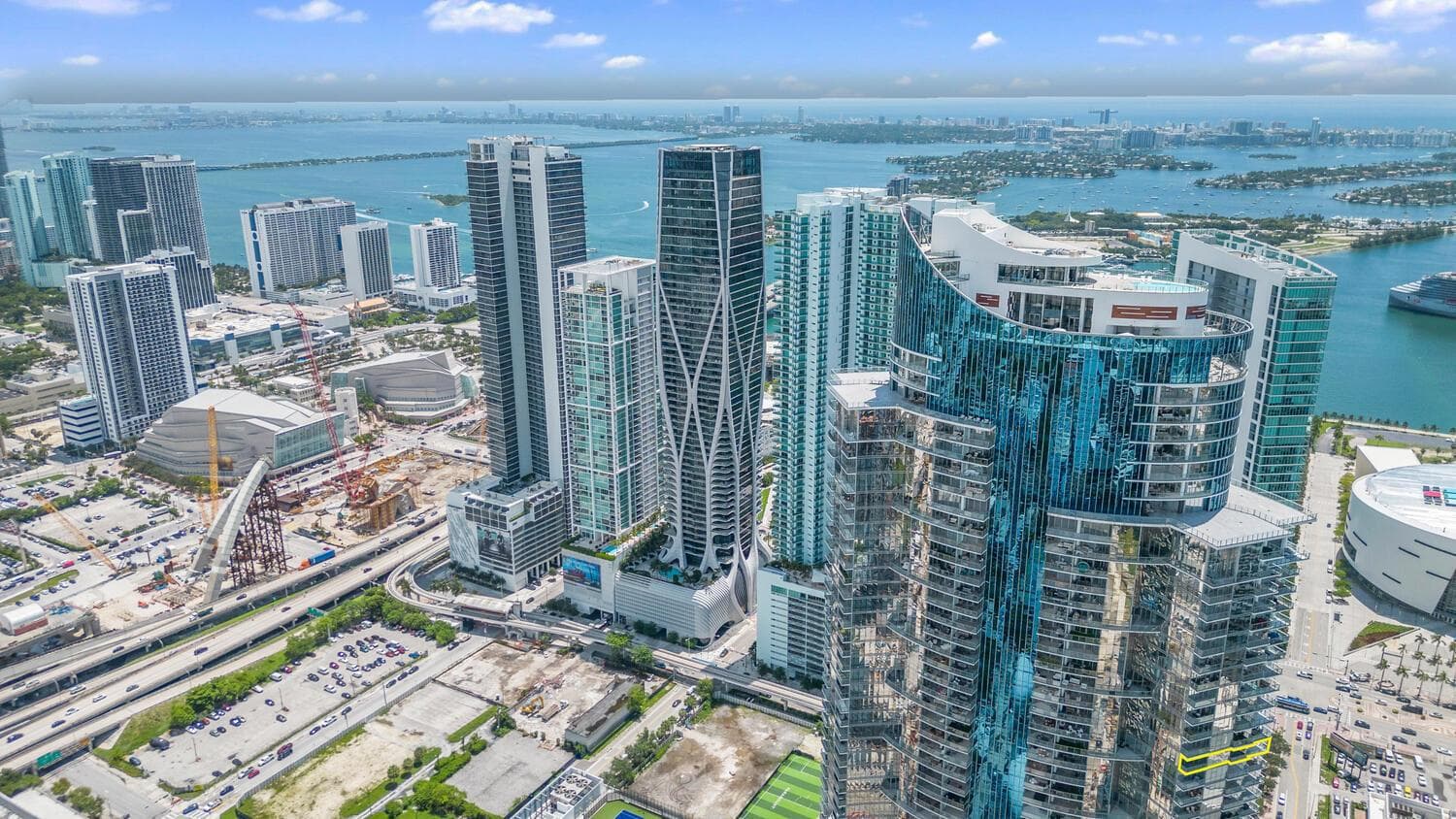 Paramount Miami Worldcenter Unit 3502 condo for rent at 851 NE 1st Avenue # 3502, Miami, FL 33132