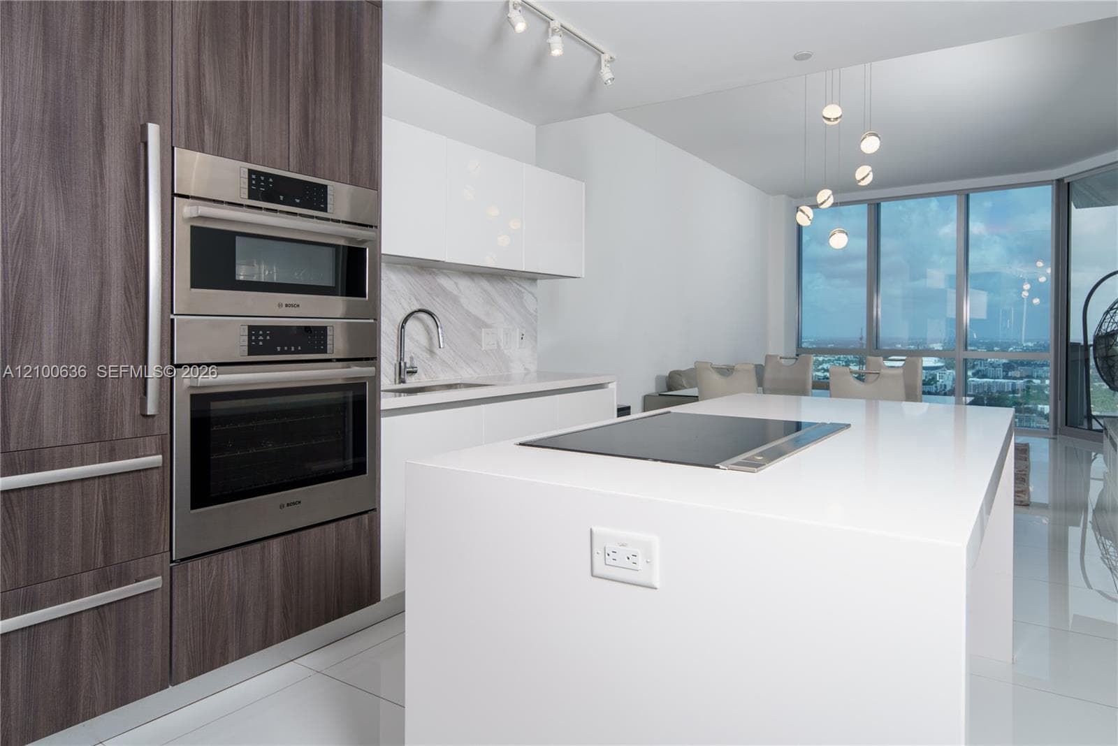 Paramount Miami Worldcenter Unit 4406 condo for rent at 851 NE 1st Ave # 4406, Miami, FL 33132